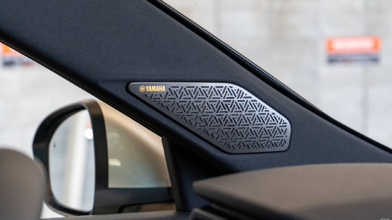 Đánh giá Mitsubishi Outlander 2026:SUV 3 hàng ghế sang trọng, thiết thực dành cho gia đình thành thị 