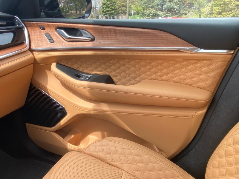 Đánh giá Hội nghị thượng đỉnh Jeep Grand Cherokee 2026:Sức mạnh, Sự thoải mái và Hiệu suất địa hình 