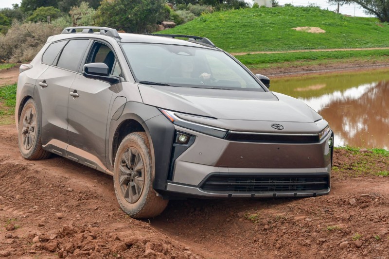 Subaru Trailseeker vs Toyota bZ Woodland:Nền tảng nào giành chiến thắng về hiệu suất địa hình? 