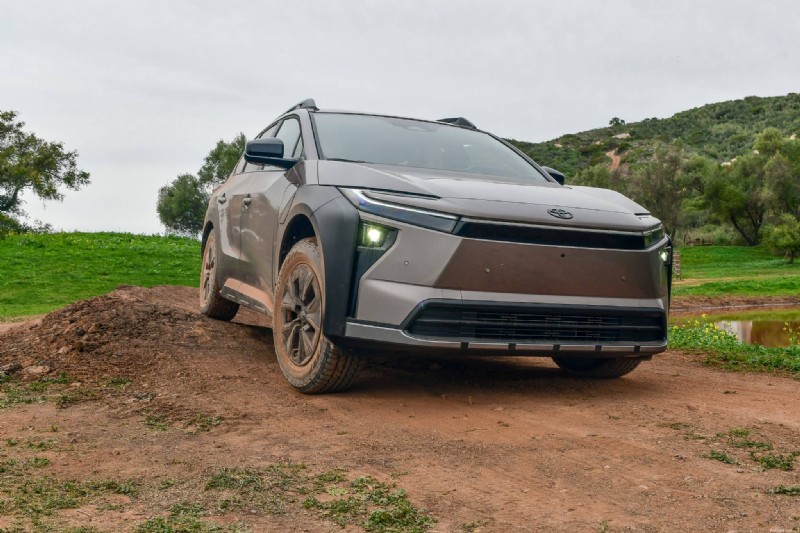 Subaru Trailseeker vs Toyota bZ Woodland:Nền tảng nào giành chiến thắng về hiệu suất địa hình? 