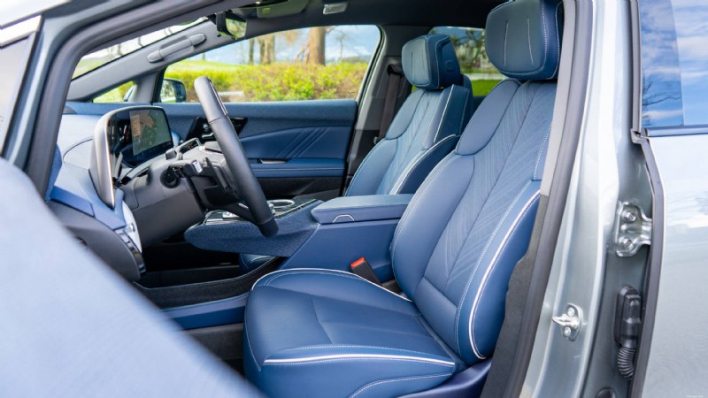Đánh giá Cadillac Optiq 2026:Một chiếc xe điện nhỏ gọn sang trọng mang đến phong cách, sự thoải mái và công nghệ tiên tiến 