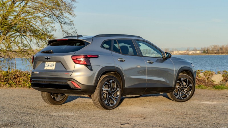 Chevrolet Trax 2026 và Nissan Kicks:So sánh khách quan, chuyên sâu giữa hai mẫu SUV cỡ nhỏ 