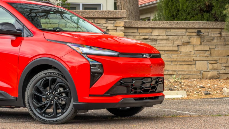 Đánh giá Chevrolet Bolt 2027:Tại sao mẫu xe mới nhất đối mặt với tin đồn hủy bỏ 