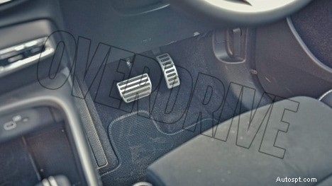 Nội thất tiêu chuẩn Volvo XC40 Recharge 2022 – Thiết kế &tính năng cao cấp 