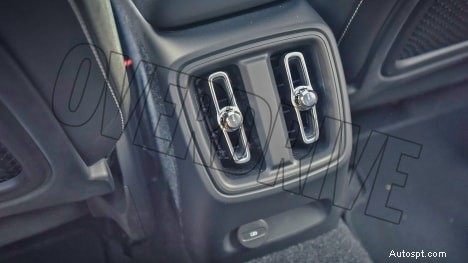 Nội thất tiêu chuẩn Volvo XC40 Recharge 2022 – Thiết kế &tính năng cao cấp 