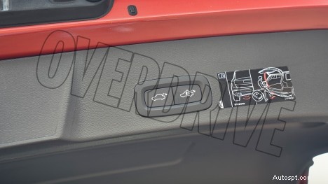 Nội thất tiêu chuẩn Volvo XC40 Recharge 2022 – Thiết kế &tính năng cao cấp 