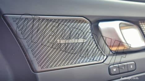 Nội thất tiêu chuẩn Volvo XC40 Recharge 2022 – Thiết kế &tính năng cao cấp 