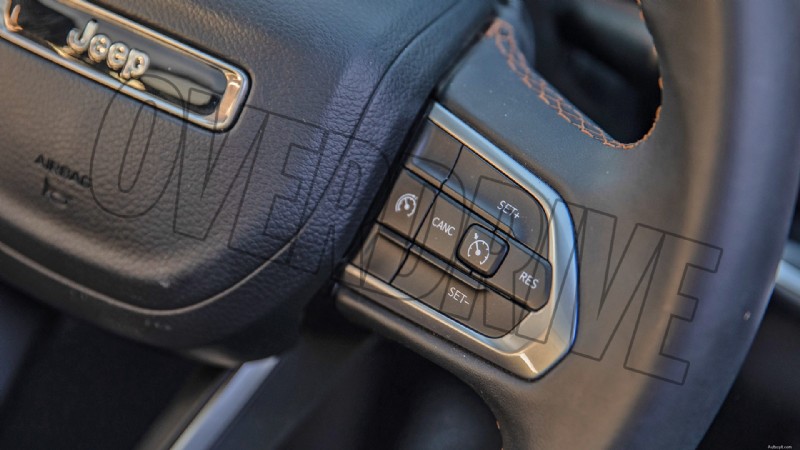 Bên trong Jeep Meridian Limited 2022:Tính năng sang trọng và tiện nghi 