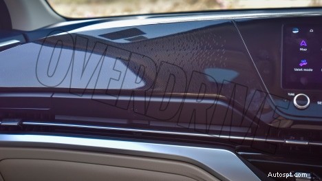 Kia Carens Luxury Plus 2022 – Xe 7 chỗ, động cơ 1.5L, nội thất tự động 6 cấp 