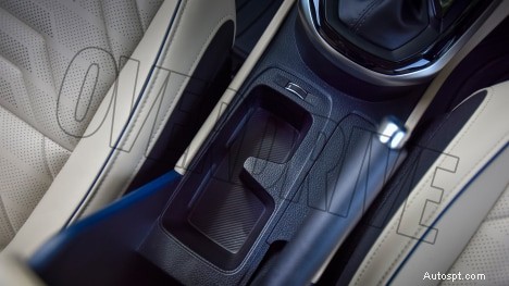 Kia Carens Luxury Plus 2022 – Xe 7 chỗ, động cơ 1.5L, nội thất tự động 6 cấp 