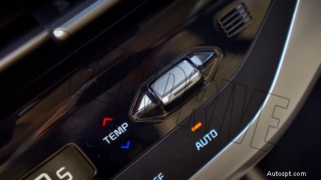Kia Carens Luxury Plus 2022 – Xe 7 chỗ, động cơ 1.5L, nội thất tự động 6 cấp 