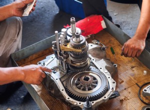 Những dịch vụ hộp số thiết yếu mà chủ xe nên biết 