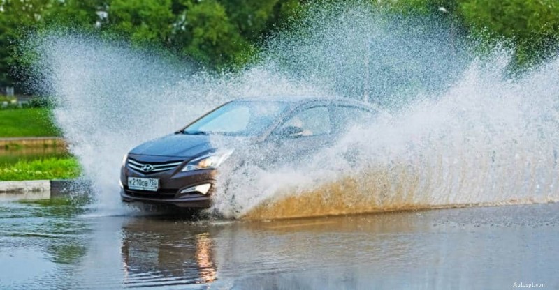 Tìm hiểu về động cơ bị Hydrolock:Nguyên nhân, triệu chứng và giải pháp sửa chữa 