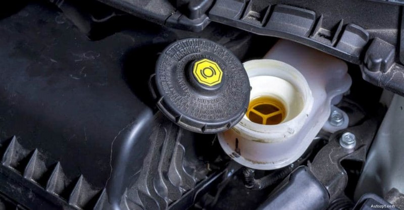 Tại sao đèn hỗ trợ phanh dịch vụ lại bật—và cách khắc phục 
