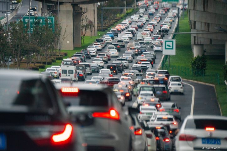 Nâng cao kỹ năng lái xe của bạn với khóa học an toàn chuyên nghiệp 