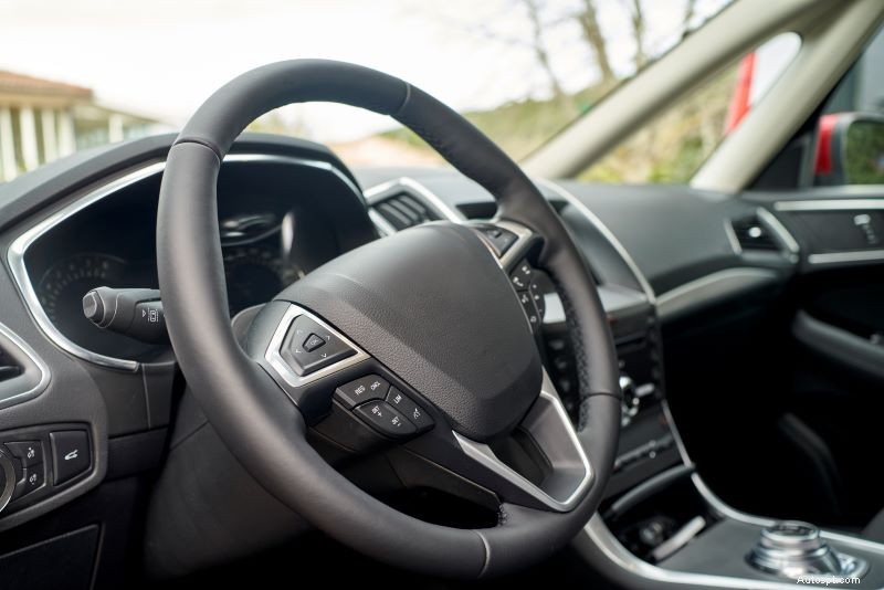Xu hướng ô tô năm 2026:An toàn, AI và xe điện giá cả phải chăng mà bạn nên biết 