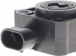 Lỗi cảm biến bướm ga P2135:Nguyên nhân, triệu chứng và giải pháp sửa chữa 