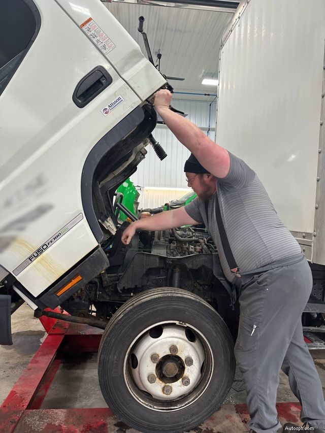 Giải thích về Quy trình Kiểm tra Xe của Hạm đội:Từ Kiểm tra Chủ động đến Độ tin cậy Lâu dài 
