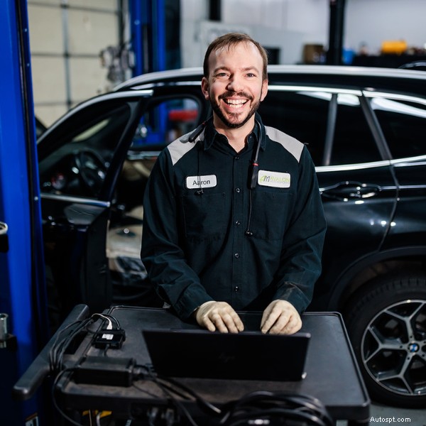Dịch vụ ô tô địa phương đáng tin cậy – Avalon Motor Sports, Denver 