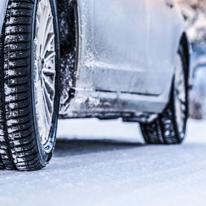 Denver Winter Wellness:Hướng dẫn chuyên môn để bảo vệ chiếc xe Đức của bạn trong thời tiết lạnh 