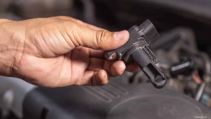 Đèn kiểm tra động cơ xe Jeep:Ý nghĩa, nguyên nhân thường gặp và cách khắc phục nhanh 