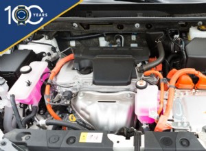 Cách mạng hóa Đường bộ:Những đổi mới về ô tô những năm 2000 - Đột phá về xe lai và hiệu quả 
