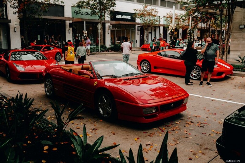 Doug DeMuro tiết lộ 5 mẫu xe mà người đam mê xe giá cao nên tránh và 5 lựa chọn thay thế đáng tin cậy 