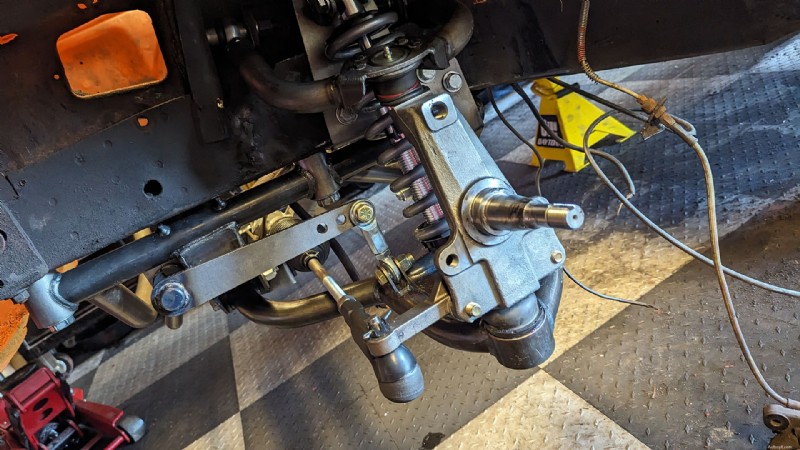 Nâng cấp Bộ sạc Dodge  69:Từ hoán đổi hệ thống treo Bolt-In thành một dự án chế tạo chính 