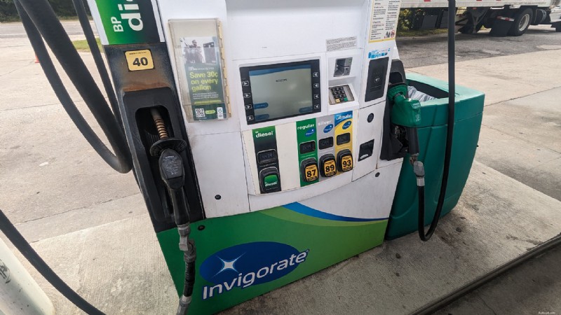 Hậu Quả Của Việc Trộn Diesel Với Xăng Trên Ô Tô 