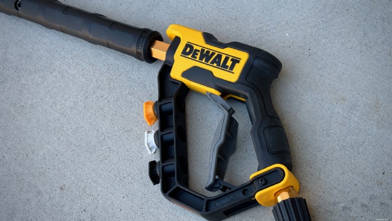 Đánh giá máy rửa áp lực điện DeWalt 2100psi - Hiệu suất, độ tin cậy và giá trị 