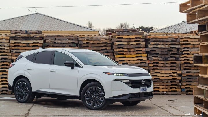 Nissan Murano vs Toyota Crown Signia:Cuộc đối đầu trực tiếp giữa SUV 