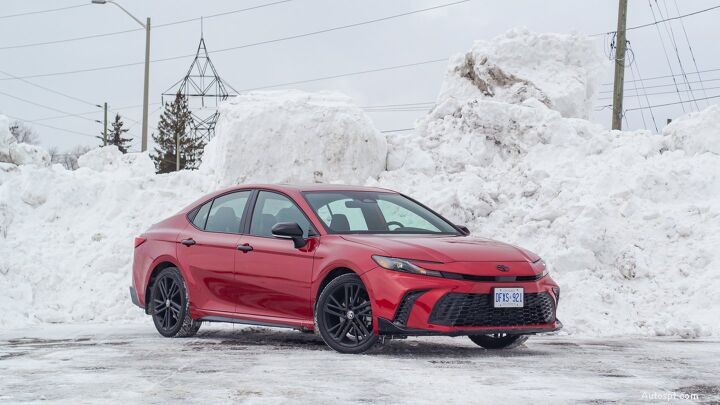 Cuộc đua xe hybrid:So sánh Toyota Camry, Honda Accord và Hyundai Sonata 