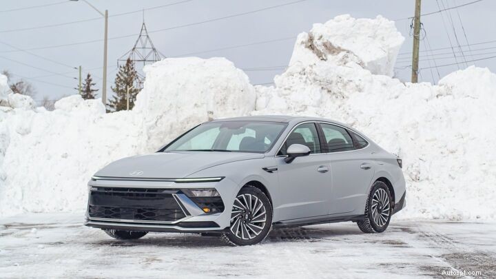 Cuộc đua xe hybrid:So sánh Toyota Camry, Honda Accord và Hyundai Sonata 
