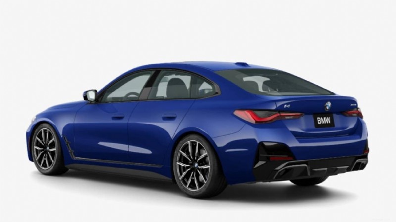 Chi phí bảo trì và độ tin cậy của BMW i4:Đánh giá so sánh với các đối thủ về xăng và xe điện 
