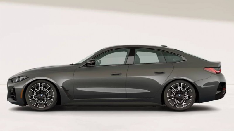 Chi phí bảo trì và độ tin cậy của BMW i4:Đánh giá so sánh với các đối thủ về xăng và xe điện 