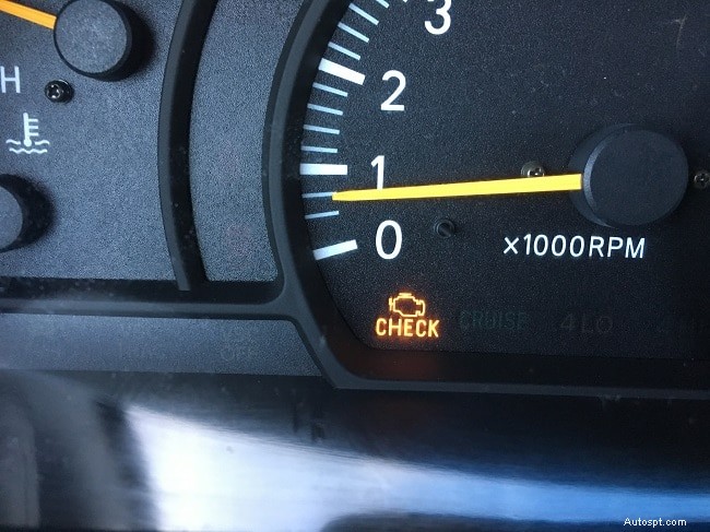 Tìm hiểu đèn check động cơ nhấp nháy:Nguyên nhân, mức độ nghiêm trọng và giải pháp cho chủ xe 