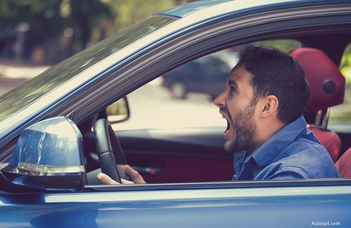 Tiếng ồn khi lái xe? Tìm nguyên nhân và khắc phục ngay 