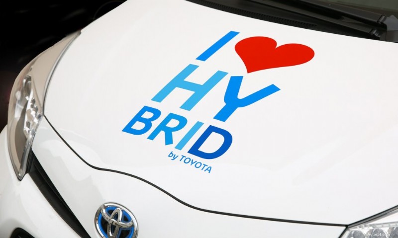 Những điều cần thiết khi bảo dưỡng xe hybrid:Giữ cho xe của bạn vận hành êm ái và hiệu quả 
